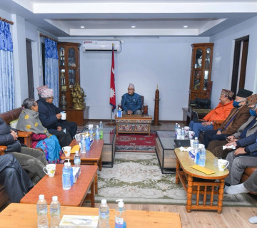 महानगर र उपमहानगरका उम्मेदवार टुंग्याउन बालकोटमा एमाले सचिवालय बैठक सुरु